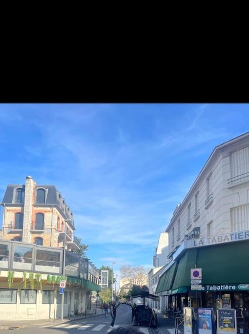 Profitez Du Calme De Courbevoie La Defense Exterior foto