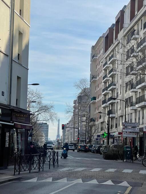 Profitez Du Calme De Courbevoie La Defense Exterior foto